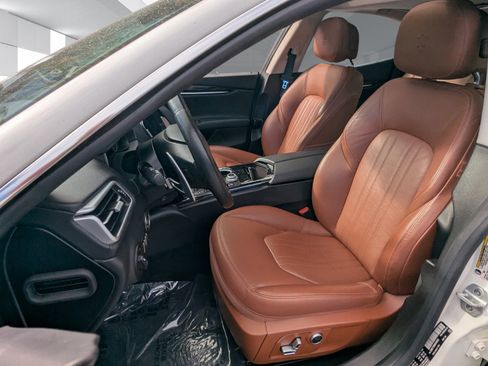 Used 2022 Maserati Ghibli Modena image 3