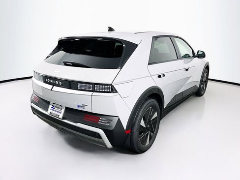 New 2026 Hyundai Ioniq 5 SEL image 7