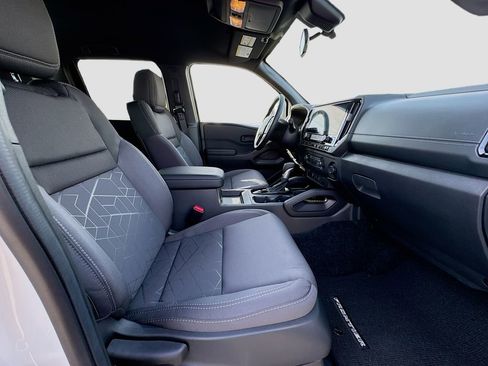 New 2026 Nissan Frontier SV w/ Tow Package image 24