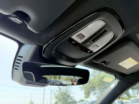 Certified 2023 Volvo XC40 Recharge Plus AWD/4WD image 21