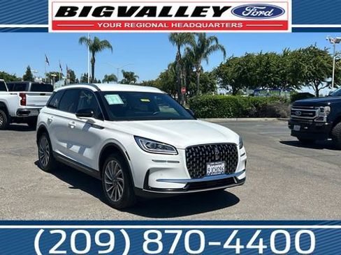 Used 2023 Lincoln Corsair Reserve w/ Equipment Group 201A AWD/4WD image 1