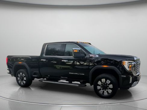 Used 2024 GMC Sierra 2500 Denali w/ Denali Reserve Package AWD/4WD image 35