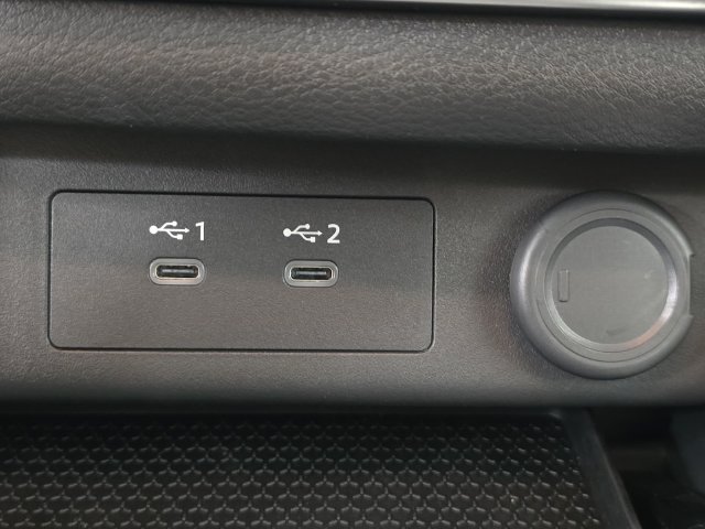 Used 2025 Nissan Rogue S FWD image 16
