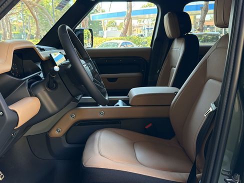 New 2026 Land Rover Defender 110 X AWD/4WD image 28