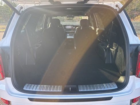 Used 2022 Hyundai Palisade Calligraphy image 11