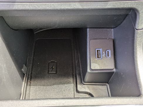 Used 2024 Ford Edge Titanium AWD/4WD image 24