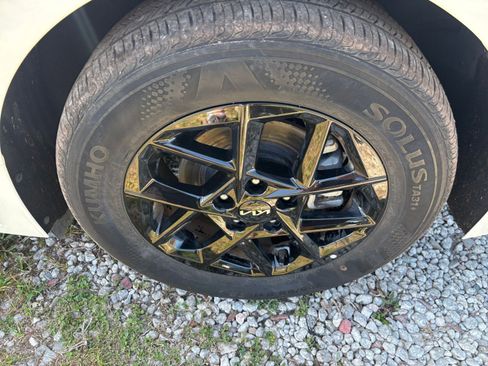 Used 2025 Kia K5 LXS image 32