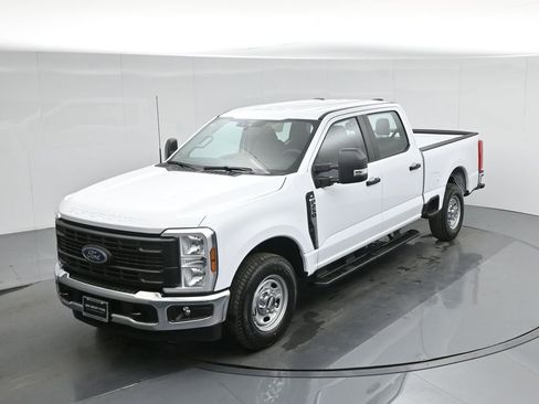 New 2026 Ford F250 XL w/ XL Chrome Package image 20