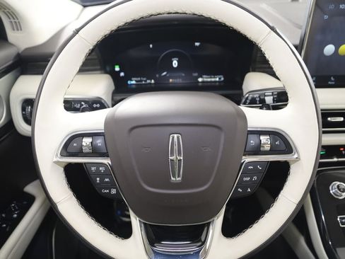 Used 2023 Lincoln Nautilus Black Label AWD/4WD image 38