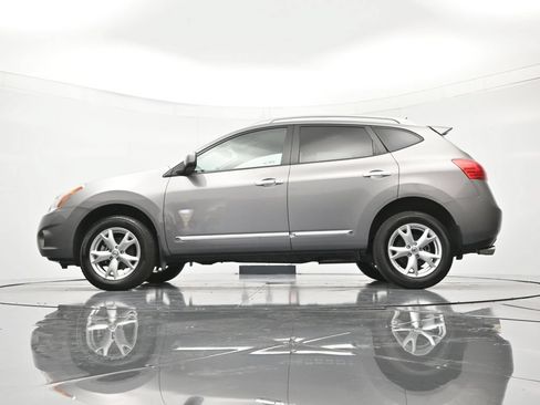 Used 2011 Nissan Rogue SV FWD image 43