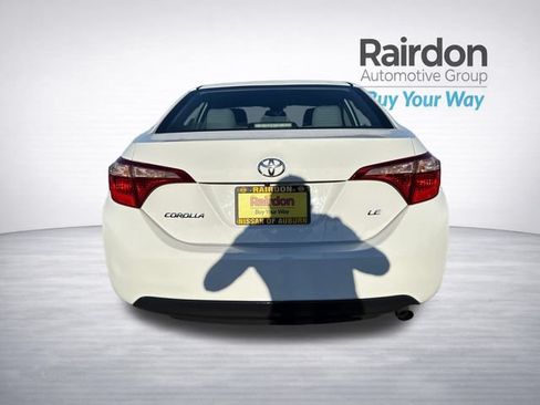 Used 2018 Toyota Corolla LE FWD image 6