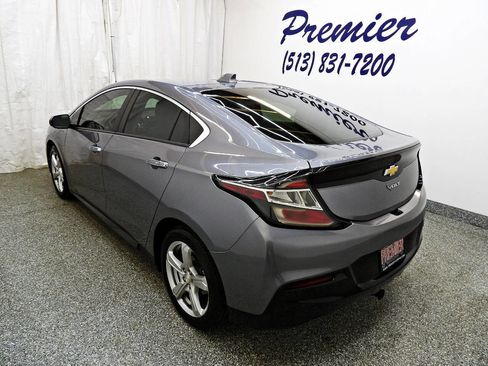 Used 2018 Chevrolet Volt LT w/ Comfort Package image 4