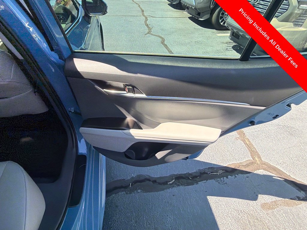 Used 2024 Toyota Camry SE FWD image 43