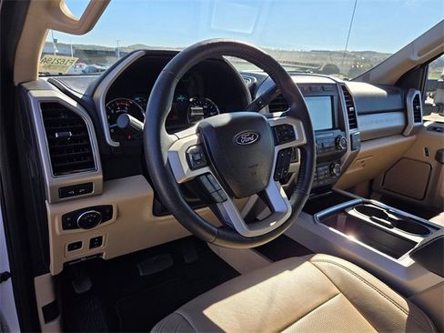 Used 2019 Ford F250 Lariat w/ Lariat Ultimate Package image 9