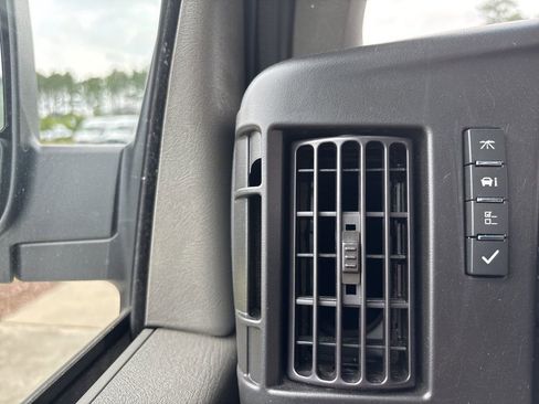 Used 2023 GMC Savana 2500 w/ Driver Convenience Package image 36