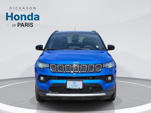 Used 2025 Jeep Compass Limited AWD/4WD image 2