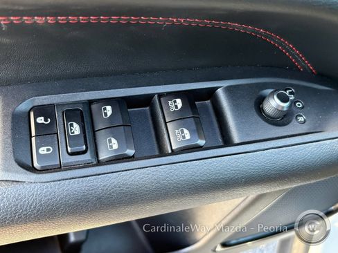 Used 2025 Jeep Compass Trailhawk AWD/4WD image 14