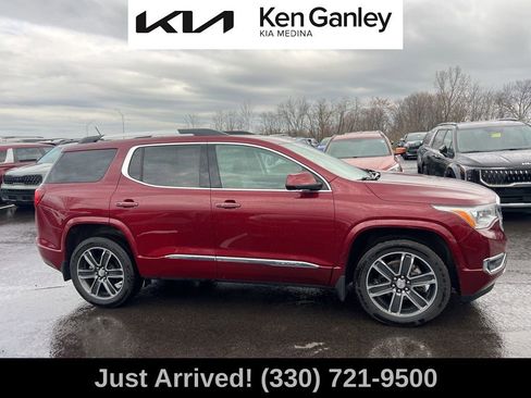 Used 2018 GMC Acadia Denali w/ Technology Package image 4