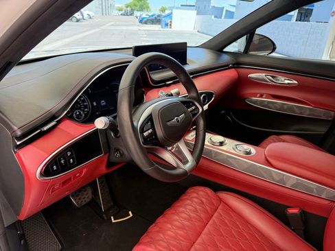 Used 2022 Genesis GV70 3.5T Sport w/ Sport Advanced Package AWD/4WD image 9