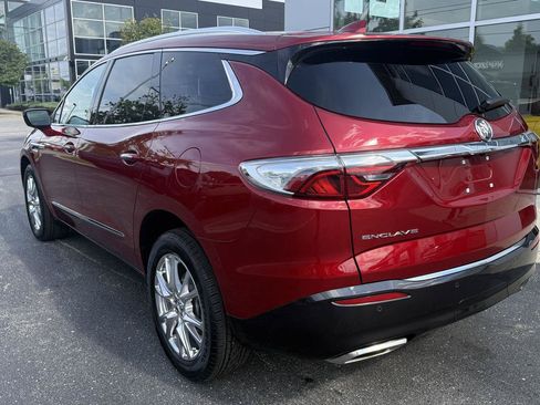 Used 2023 Buick Enclave Essence w/ Experience Buick Package FWD image 8
