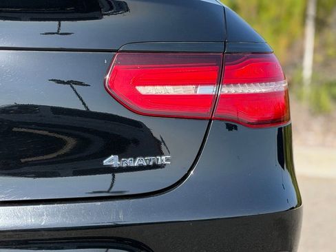 Used 2019 Mercedes-Benz GLC 300 4MATIC Coupe image 12