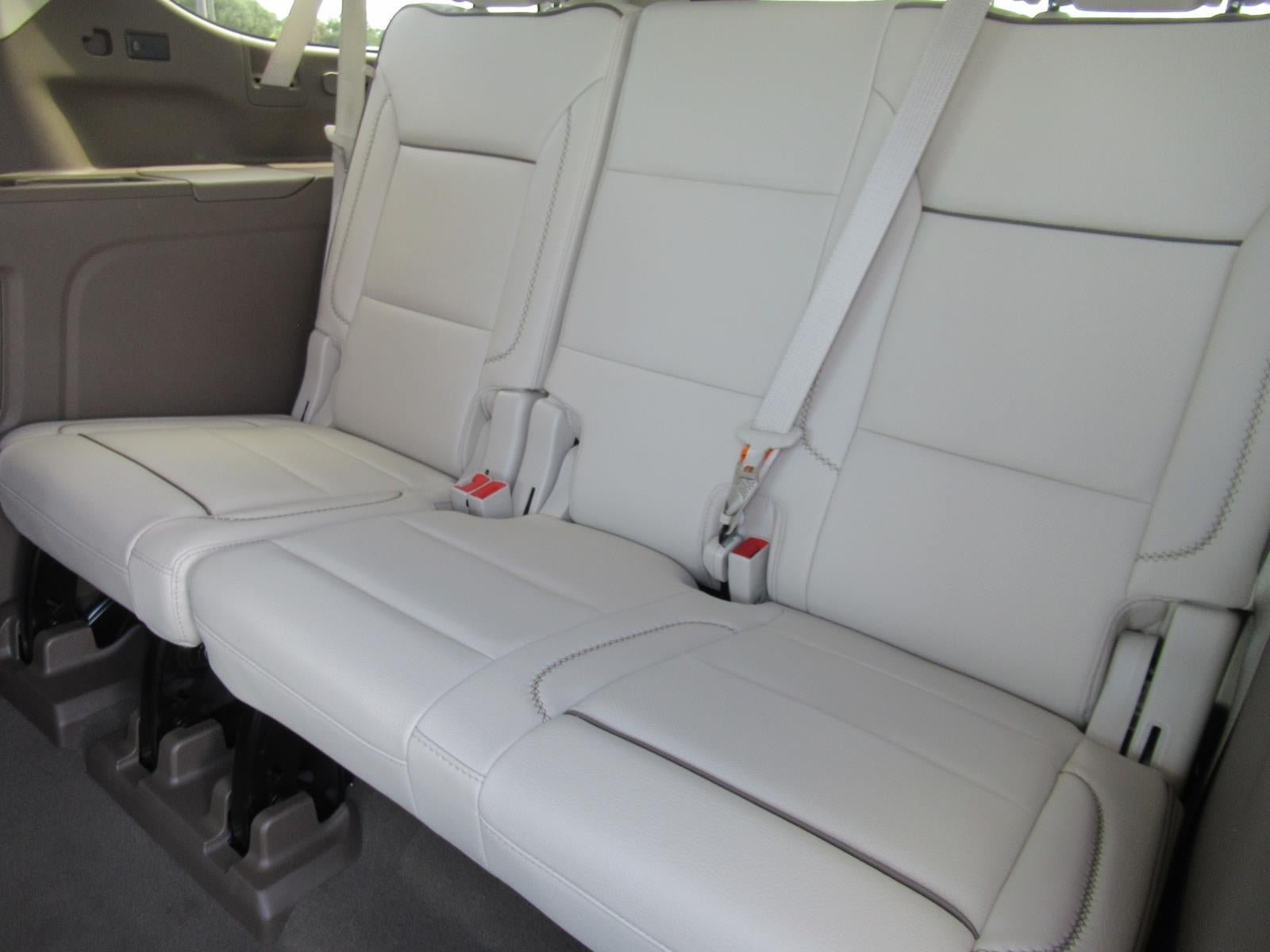 Used 2024 GMC Yukon XL Denali RWD image 38