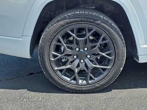 Used 2025 Jeep Grand Cherokee L Summit w/ Obsidian Package AWD/4WD image 64