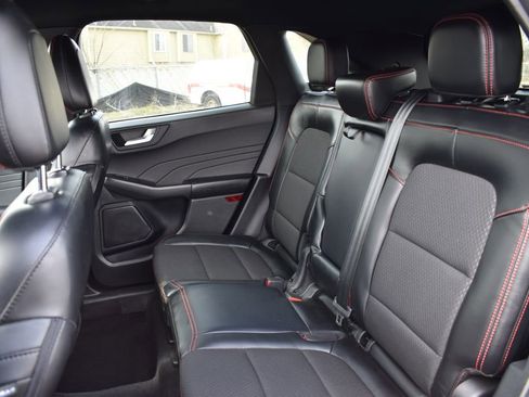 Used 2023 Ford Escape ST-Line w/ Tech Pack #1 image 8