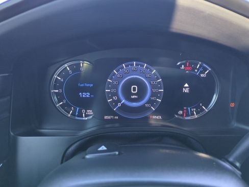 Used 2019 Cadillac Escalade ESV Platinum image 10