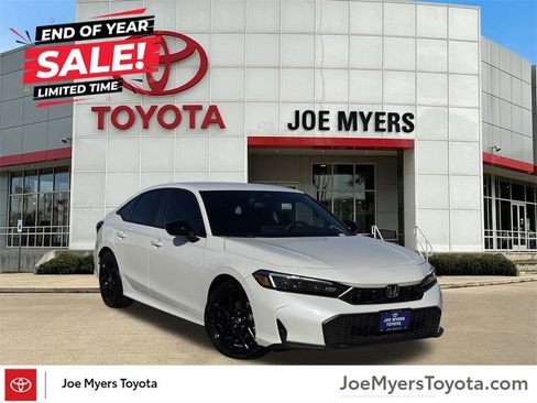 Used 2025 Honda Civic Sport image 2