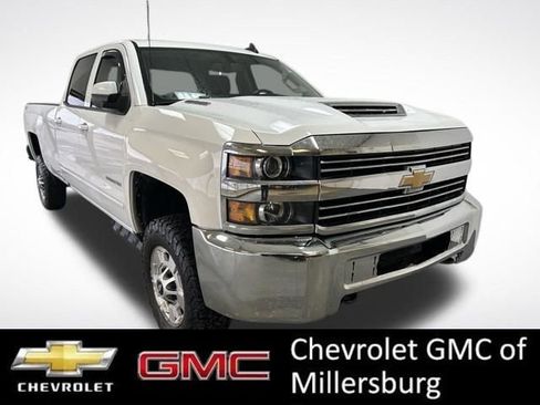 Used 2018 Chevrolet Silverado 2500 LT image 1