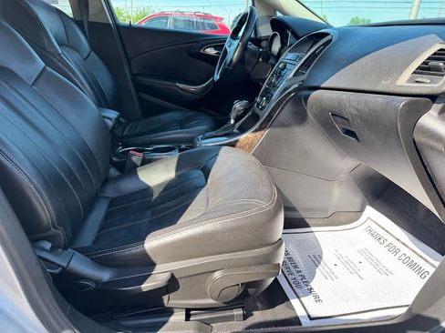 Used 2012 Buick Verano Leather FWD image 26