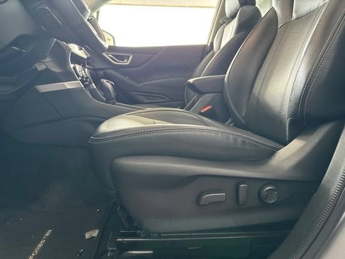 Used 2021 Subaru Forester Limited AWD/4WD image 7