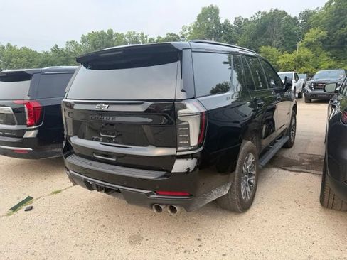 Used 2025 Chevrolet Tahoe Z71 w/ Comfort Package AWD/4WD image 4