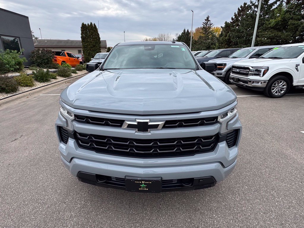 Used 2025 Chevrolet Silverado 1500 RST AWD/4WD image 4