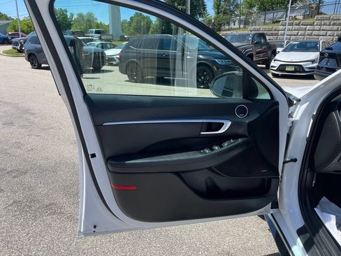 Used 2023 Hyundai Sonata SEL FWD image 6