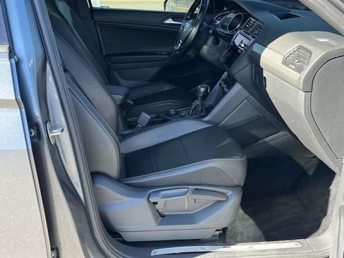 Used 2021 Volkswagen Tiguan SE R-Line image 24