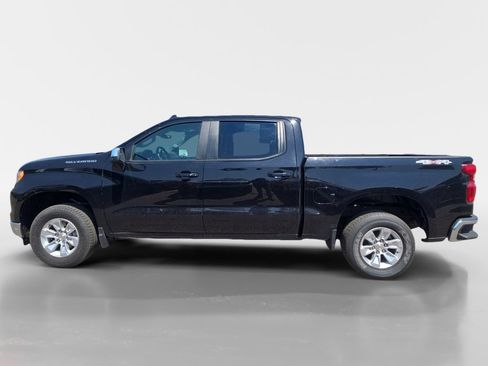 Used 2025 Chevrolet Silverado 1500 LT AWD/4WD image 2