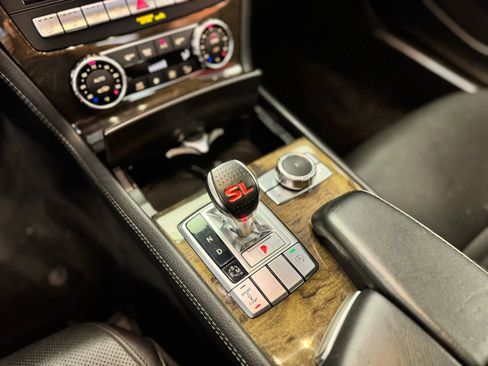 Used 2015 Mercedes-Benz SL 400 w/ Premium I Package image 21
