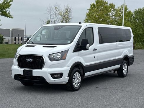 Used 2024 Ford Transit 350 XLT RWD image 27