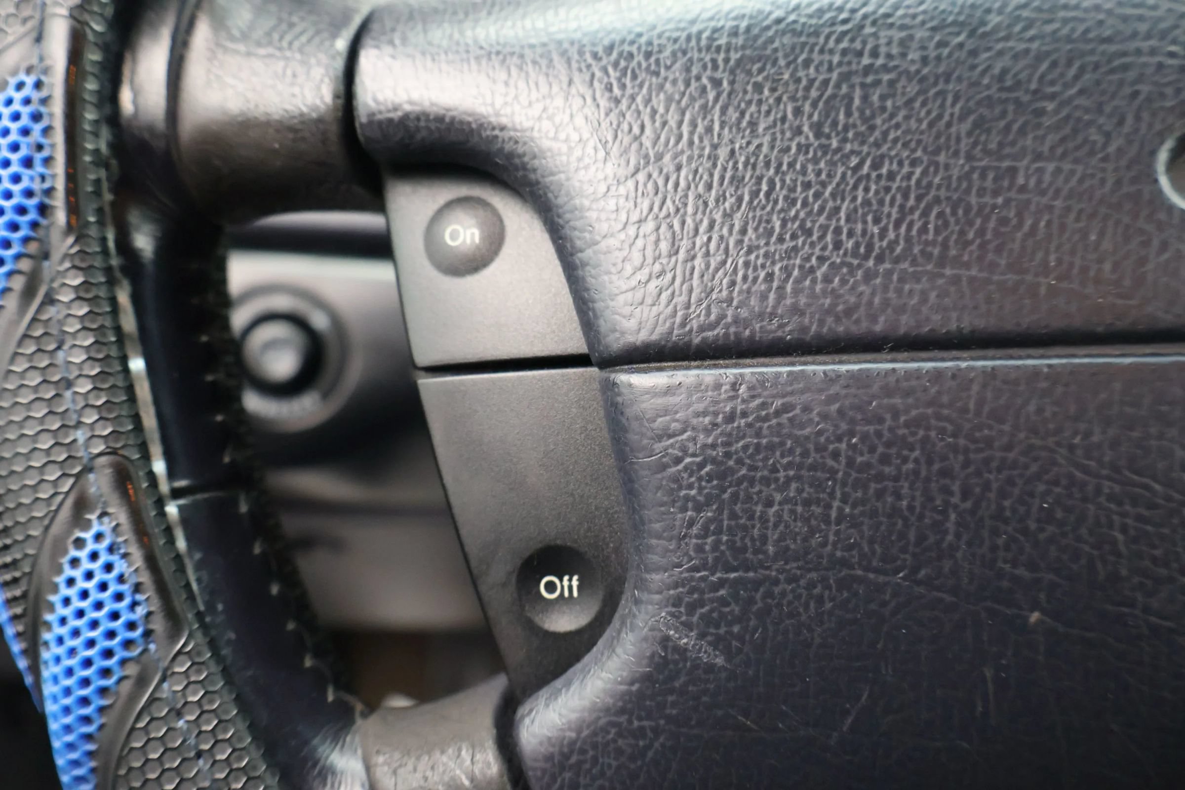 Used 2000 Ford Contour SE FWD image 23