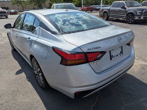 Used 2023 Nissan Altima 2.5 SV image 6