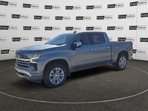 Used 2023 Chevrolet Silverado 1500 LTZ image 2