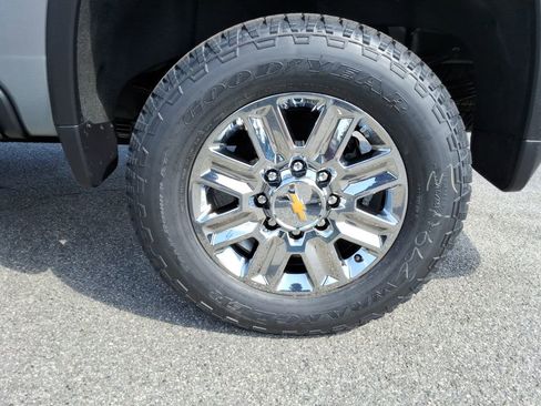 New 2026 Chevrolet Silverado 3500 High Country w/ High Country Premium Package AWD/4WD image 14