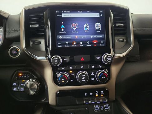 Used 2019 RAM 1500 Laramie AWD/4WD image 21
