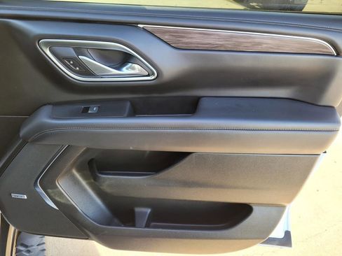 Used 2024 Chevrolet Tahoe Z71 w/ Luxury Package image 8