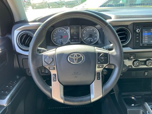 Used 2019 Toyota Tacoma SR5 image 38