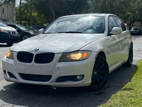 Used 2011 BMW 328i Sedan RWD image 3