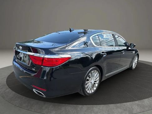 Used 2017 Kia K900 Luxury w/ VIP Plus Package RWD image 5