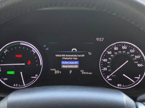 Used 2021 Toyota Sienna Limited FWD image 11